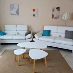 Spacieux 4 Pièces Entièrement Climatisé * Vallauris